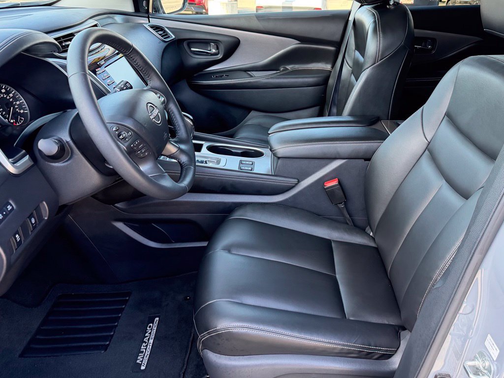 Certified 2024 Nissan Murano SV w/ SV Midnight Edition Package FWD image 11