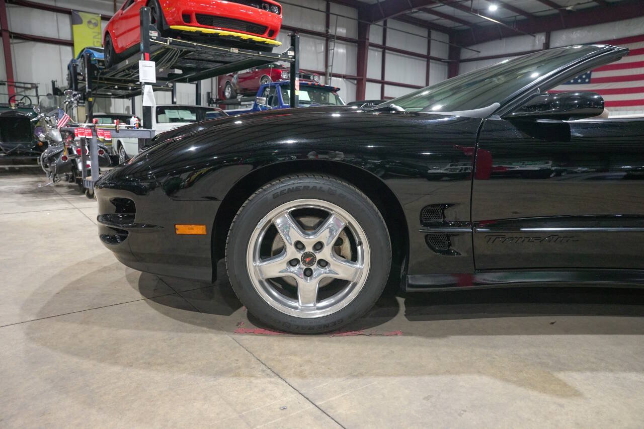 Used 2001 Pontiac Firebird Trans Am RWD image 3