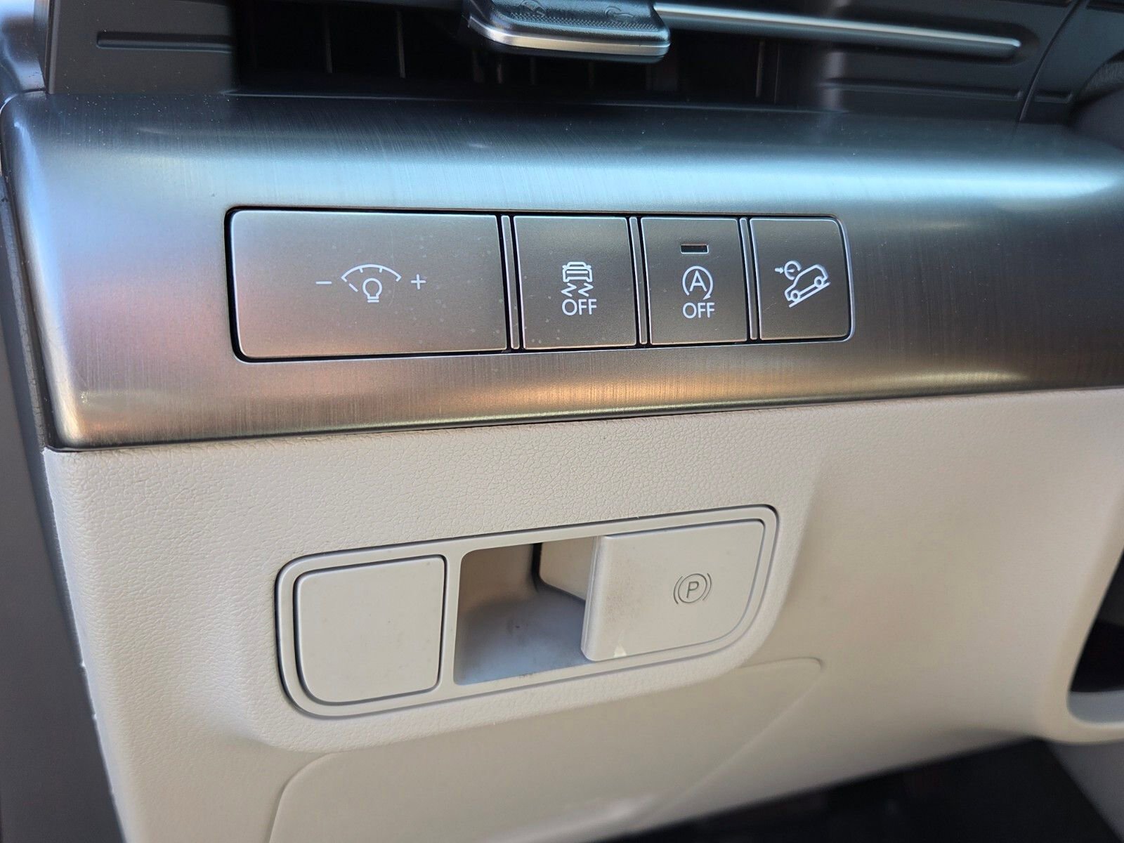 Used 2025 Hyundai Kona SE image 26