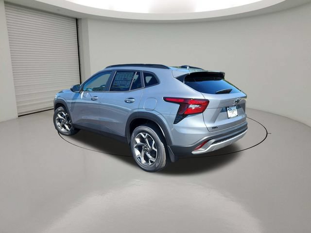 New 2026 Chevrolet Trax LT w/ Sunroof Package FWD image 5