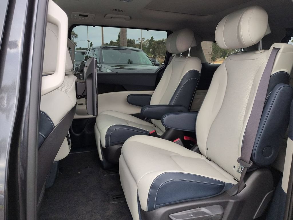New 2026 Kia Carnival SX Prestige FWD image 26