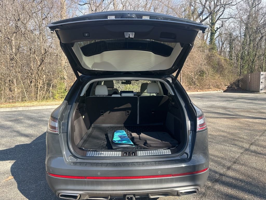 Used 2022 Lincoln Nautilus Black Label w/ Class II Trailer Tow Package image 13