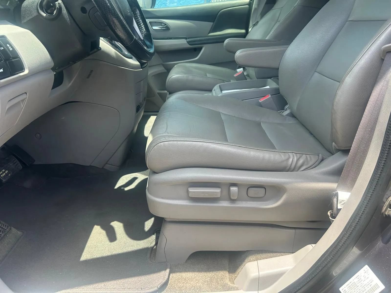 Used 2015 Honda Odyssey EX-L image 11