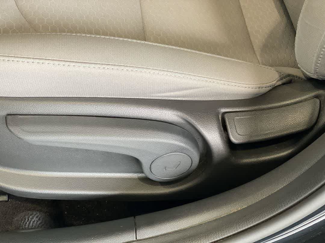 Used 2020 Hyundai Elantra SEL FWD image 14