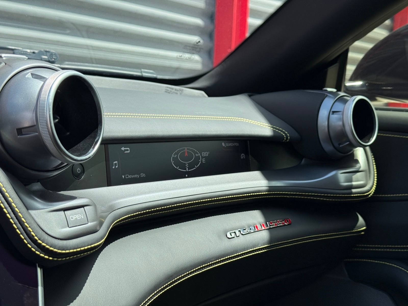 Used 2017 Ferrari GTC4Lusso image 40