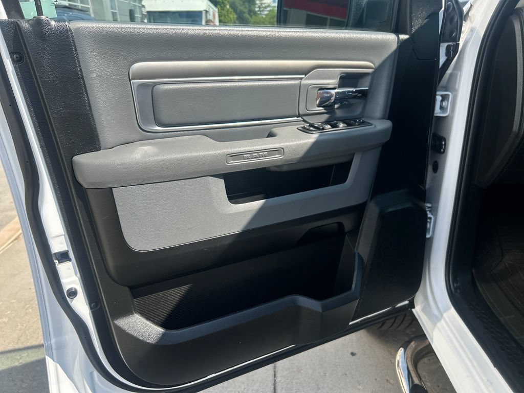 Used 2019 RAM 1500 Big Horn AWD/4WD image 10