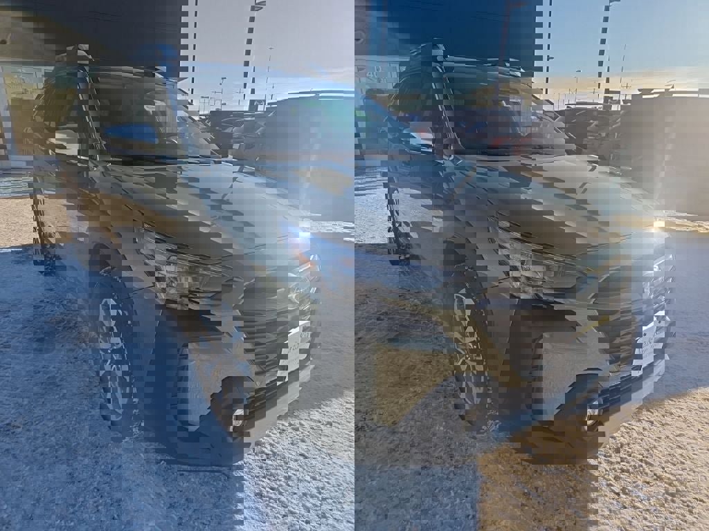 Used 2023 Subaru Outback Touring w/ Popular Package #2 image 3