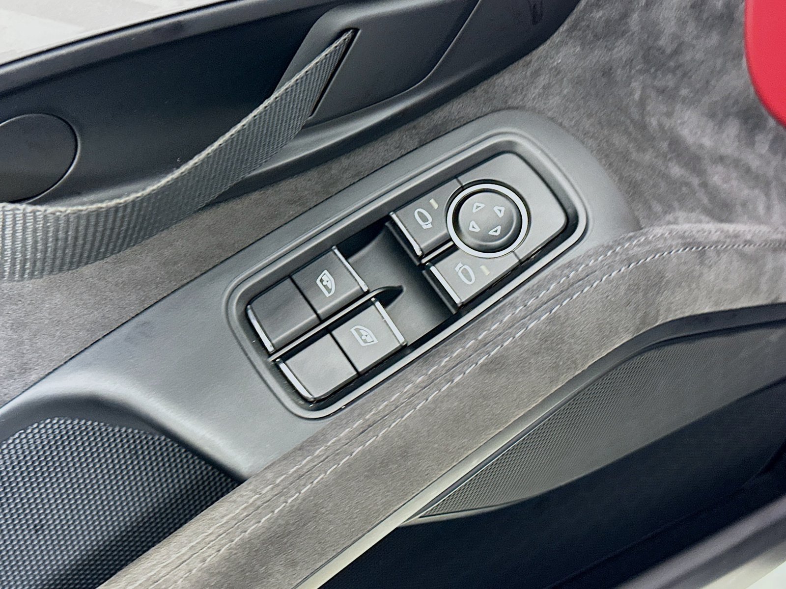Certified 2020 Porsche 718 Boxster Spyder RWD image 16