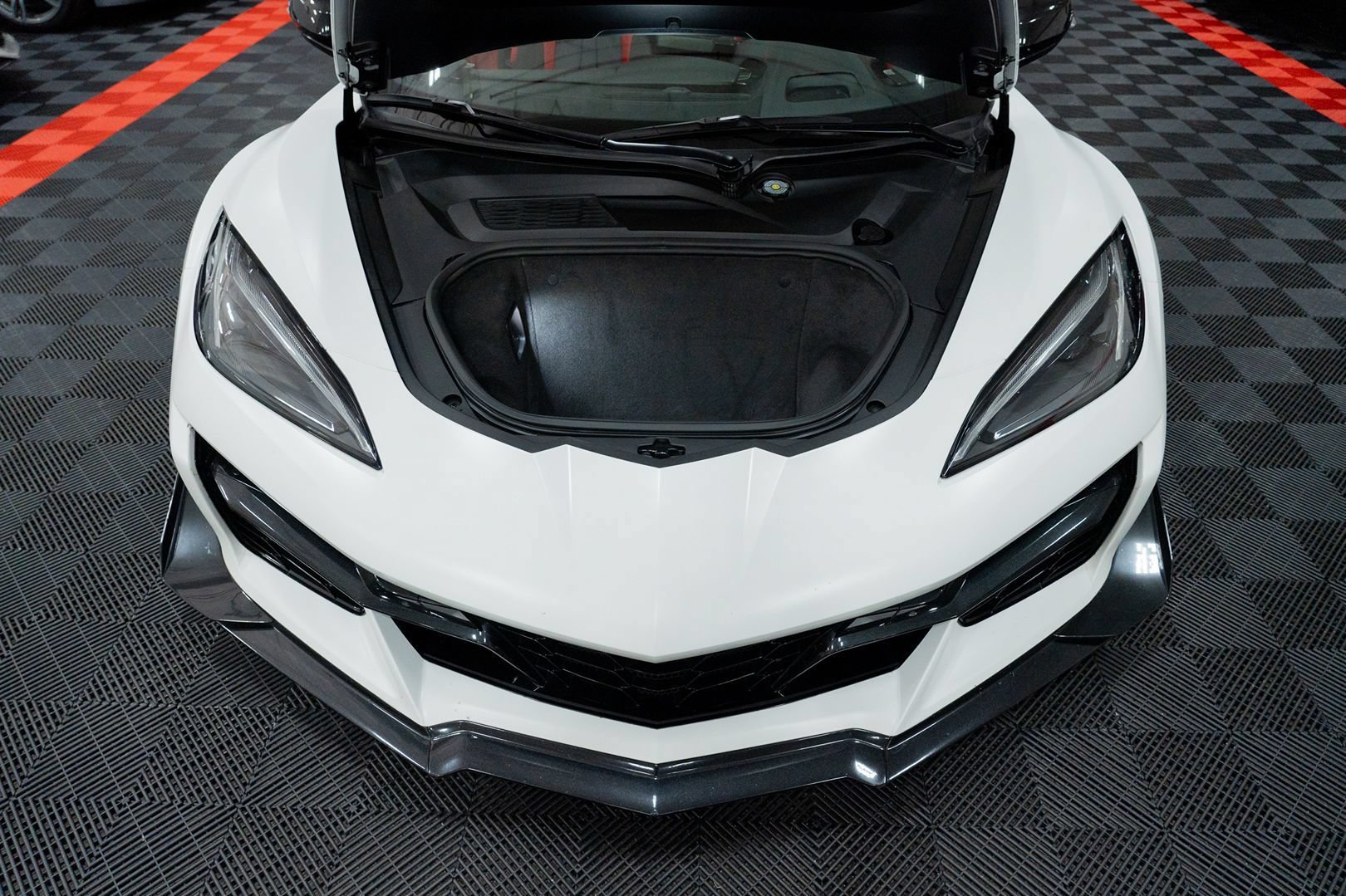 Used 2023 Chevrolet Corvette Z06 w/ Z07 Performance Package RWD image 62