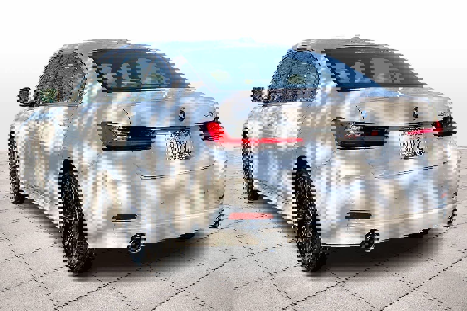 Certified 2025 BMW 330i Sedan w/ Premium Package image 13