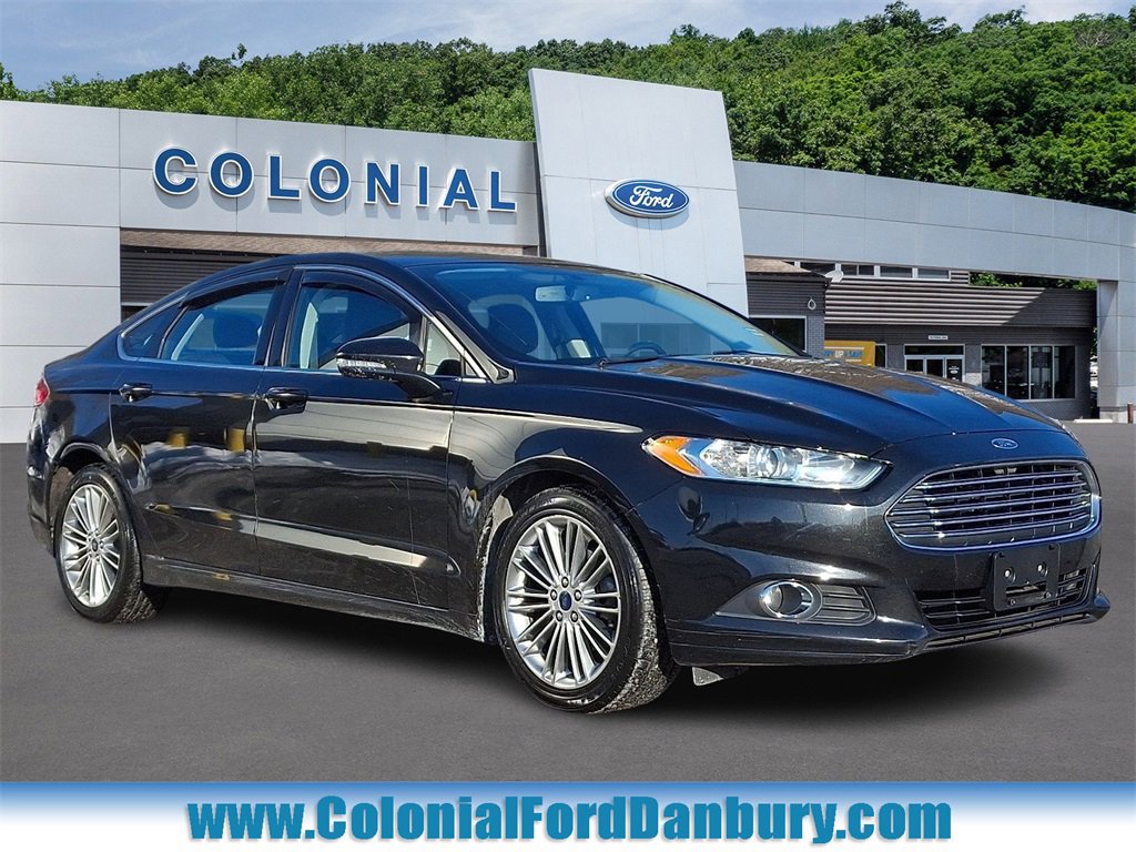Used 2015 Ford Fusion SE w/ Equipment Group 202A image 1
