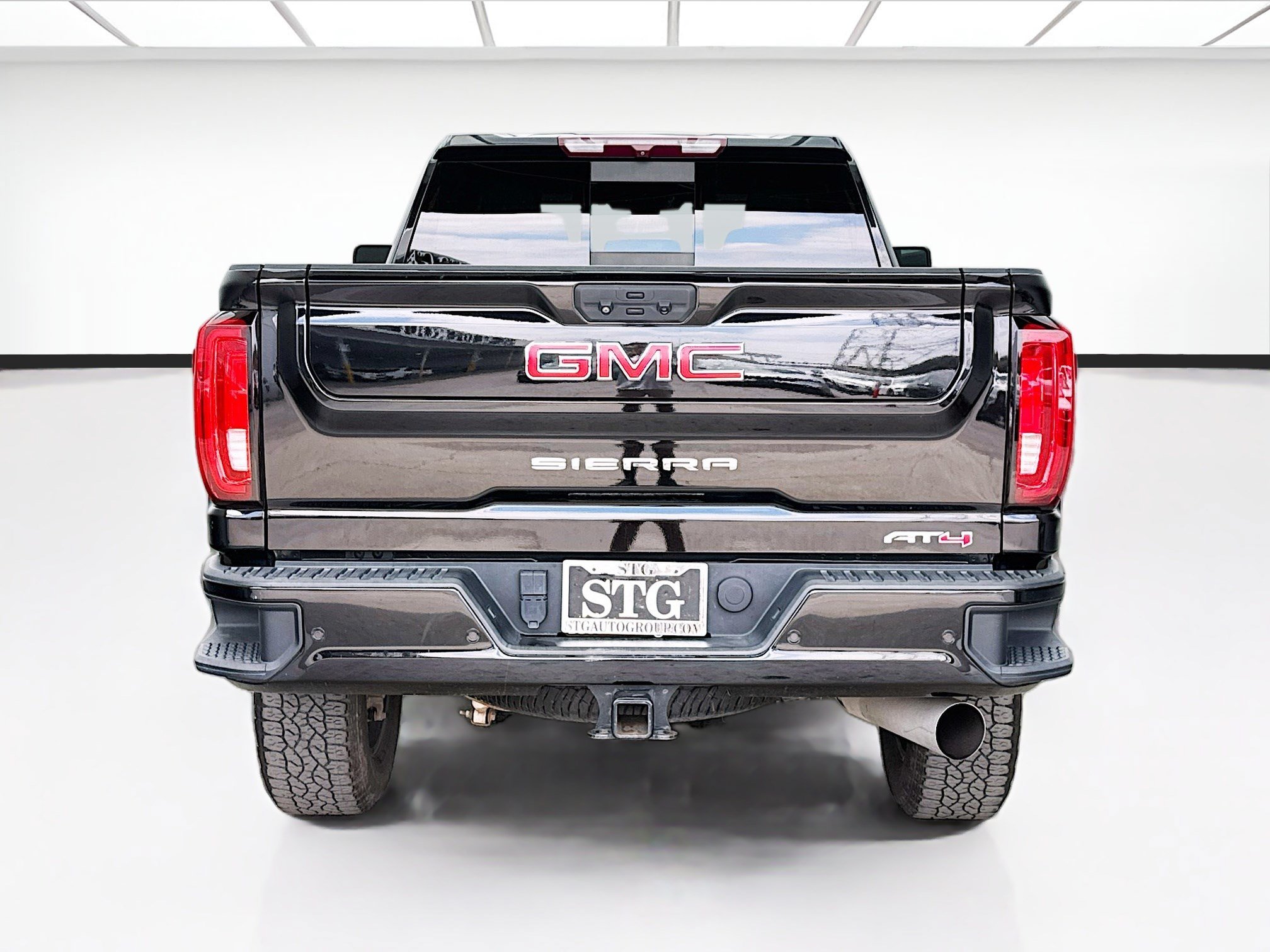 Used 2022 GMC Sierra 2500 AT4 w/ AT4 Preferred Package AWD/4WD image 5
