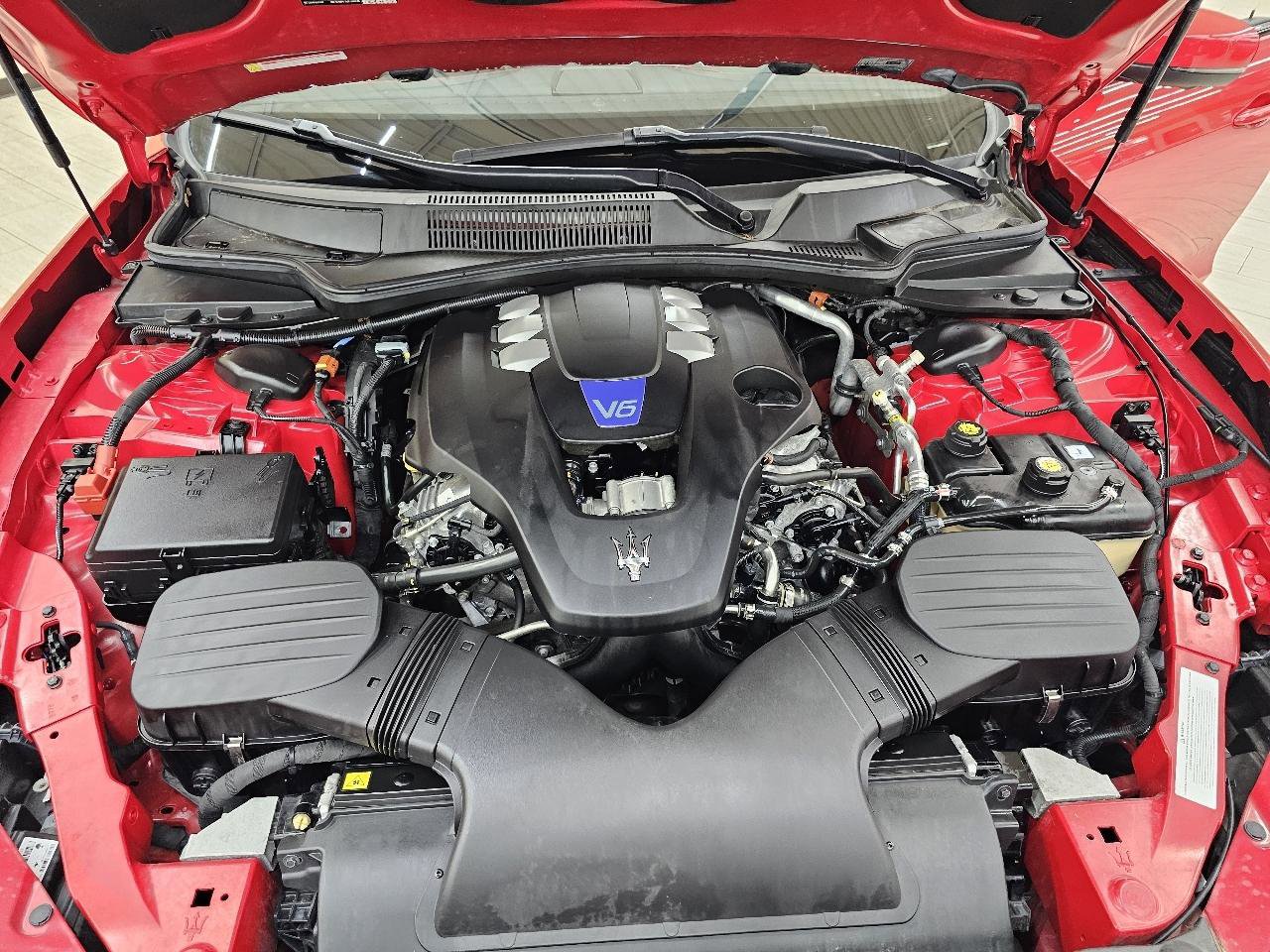 Used 2022 Maserati Ghibli F Tributo image 44