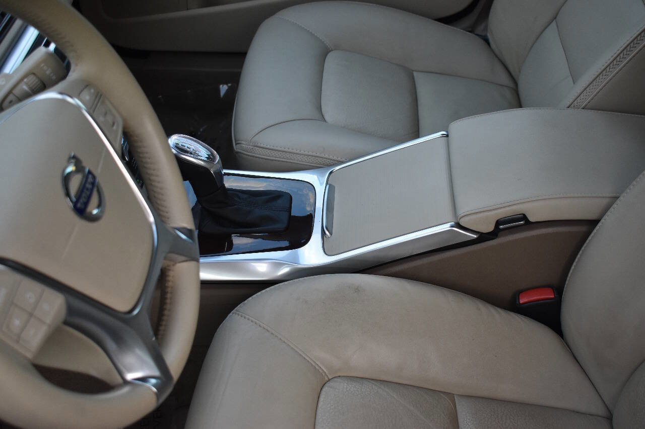 Used 2013 Volvo XC70 3.2 AWD/4WD image 27