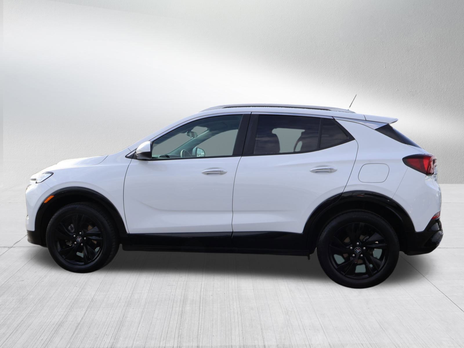 Used 2024 Buick Encore GX Sport Touring image 4