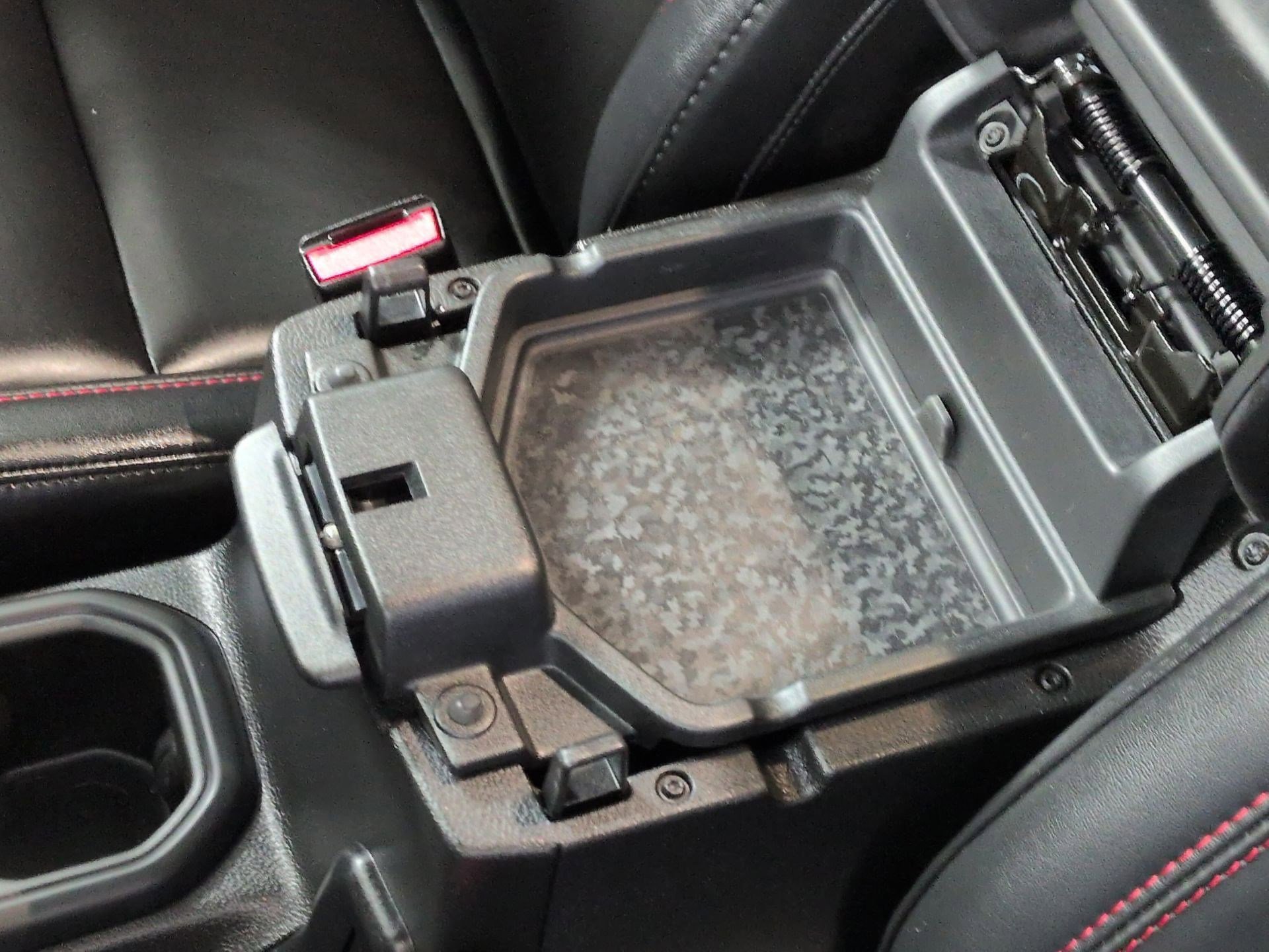 Used 2025 Jeep Wrangler Unlimited Rubicon image 16