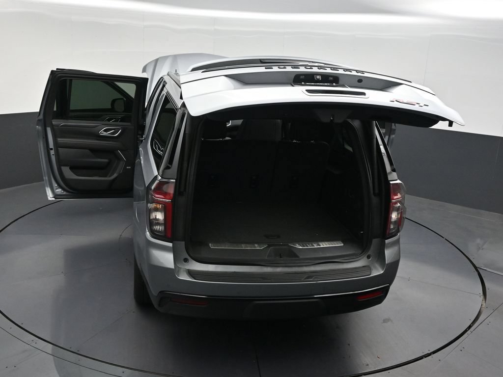 Used 2024 Chevrolet Suburban RST w/ Luxury Package RWD image 37