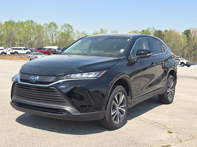 Used 2022 Toyota Venza LE image 1