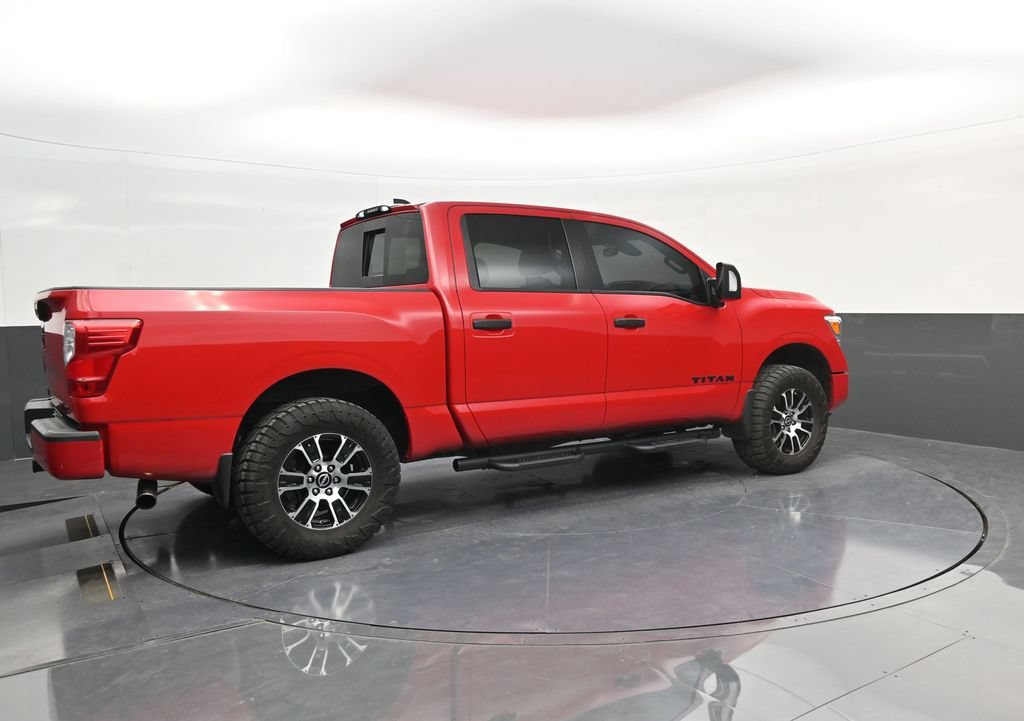 Used 2024 Nissan Titan SV w/ SV Convenience Package AWD/4WD image 8
