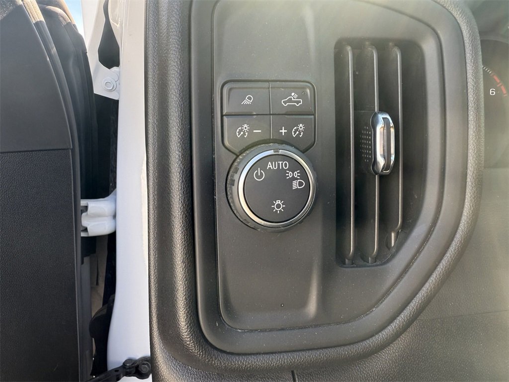 Used 2025 Chevrolet Silverado 2500 W/T w/ WT/CX Safety Package image 8