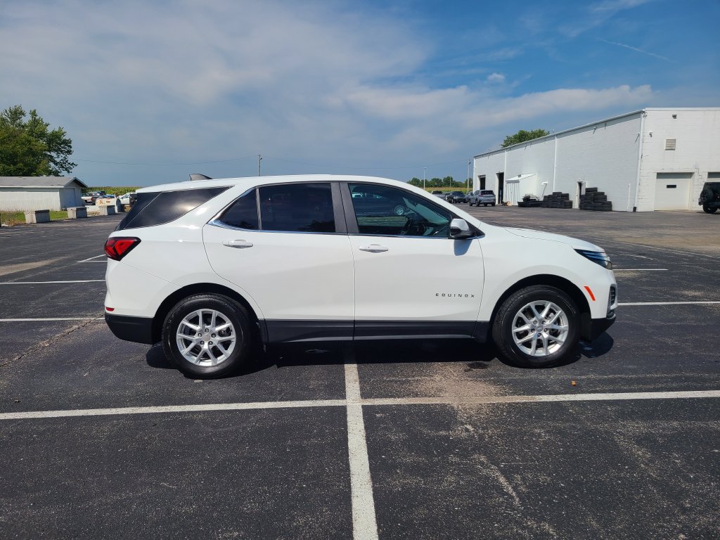 Used 2024 Chevrolet Equinox LT AWD/4WD image 8