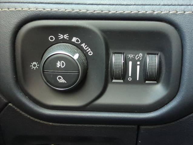 Used 2021 RAM 1500 Limited RWD image 11