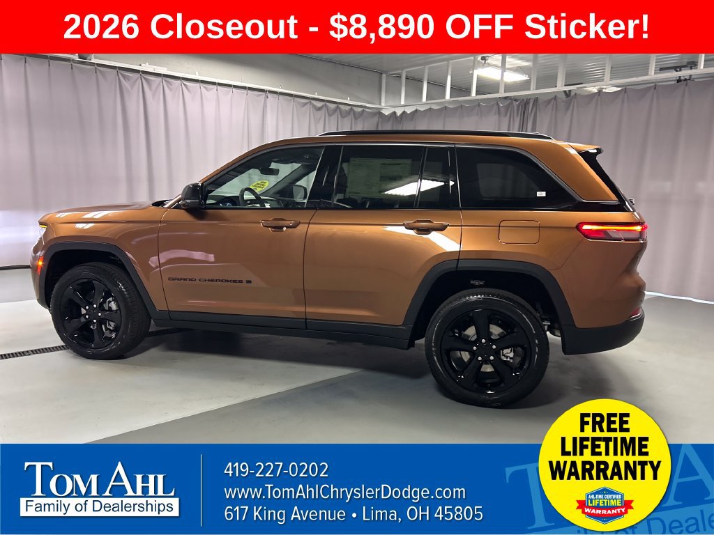 New 2026 Jeep Grand Cherokee Limited w/ Limited Altitude Package AWD/4WD image 4