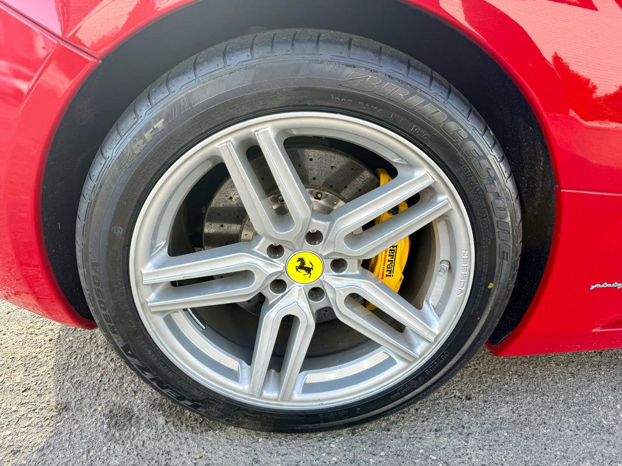 Used 2010 Ferrari California image 12