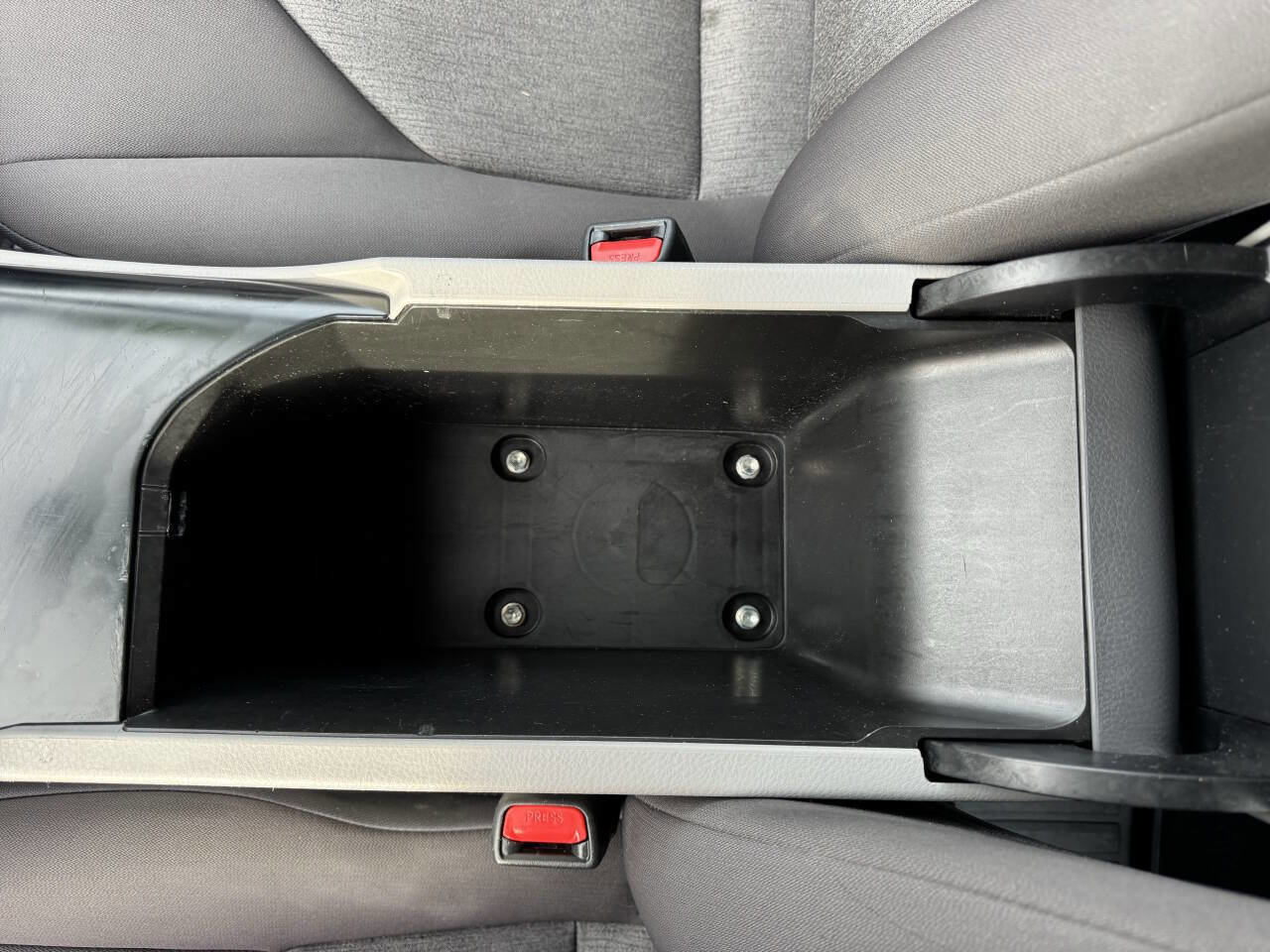 Used 2019 Toyota Camry LE w/ Convenience Package image 23