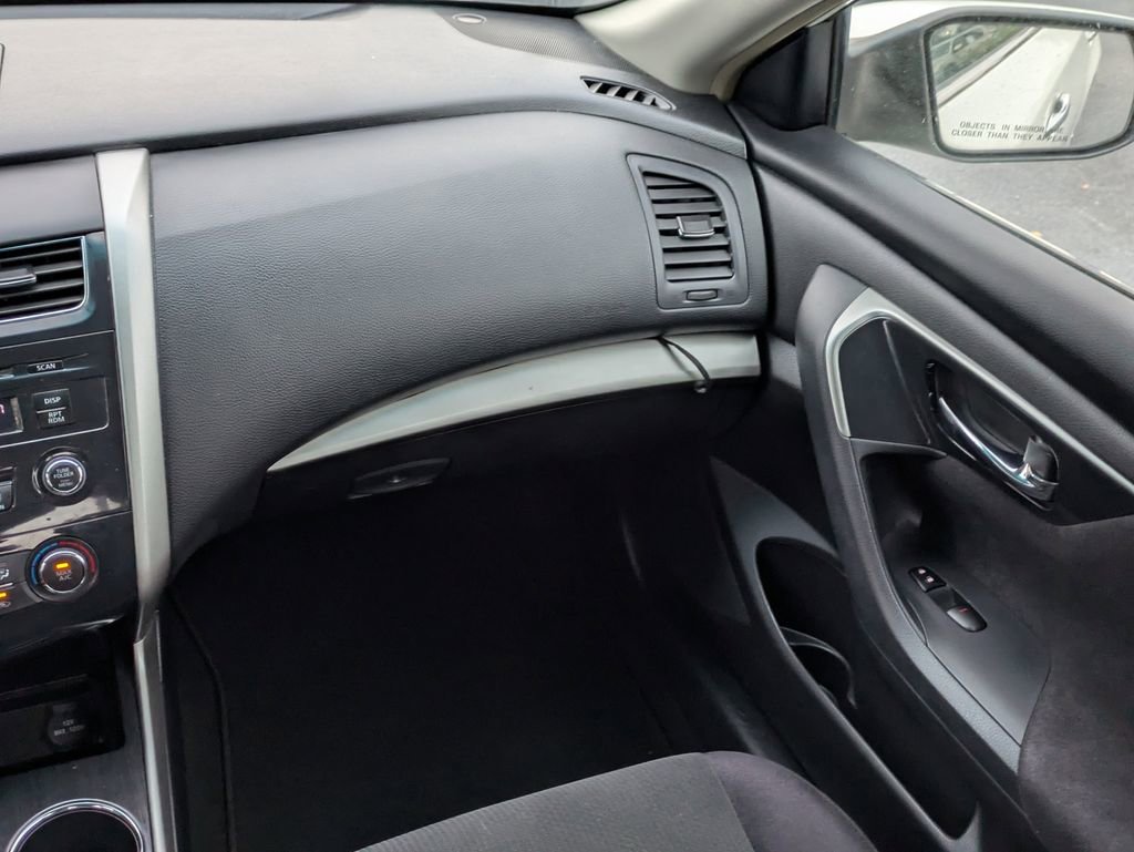 Used 2013 Nissan Altima 2.5 S image 16