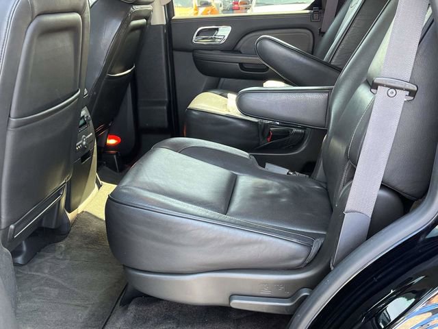 Used 2014 Cadillac Escalade Platinum image 16