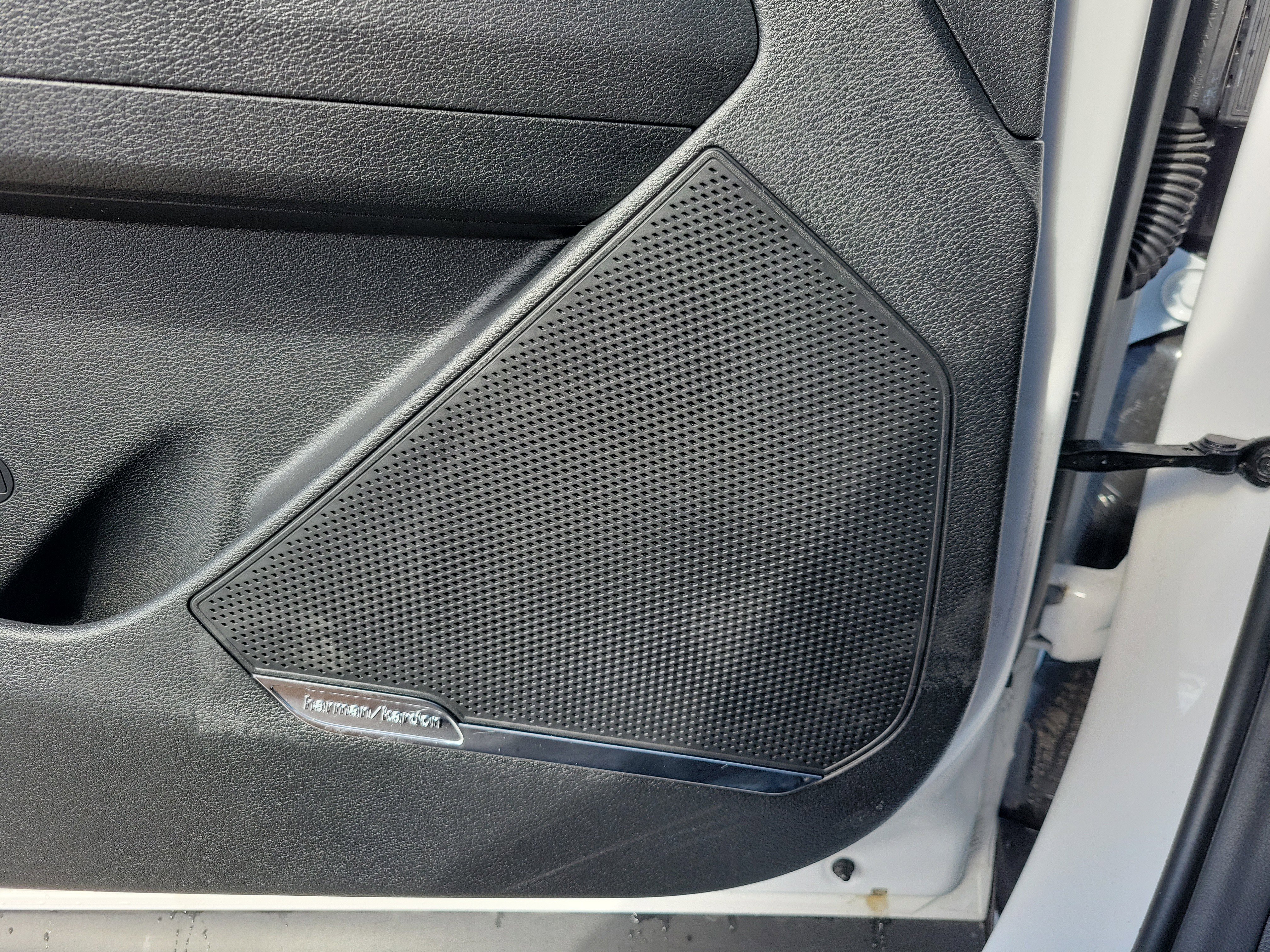 Used 2023 Kia Sportage SX image 18