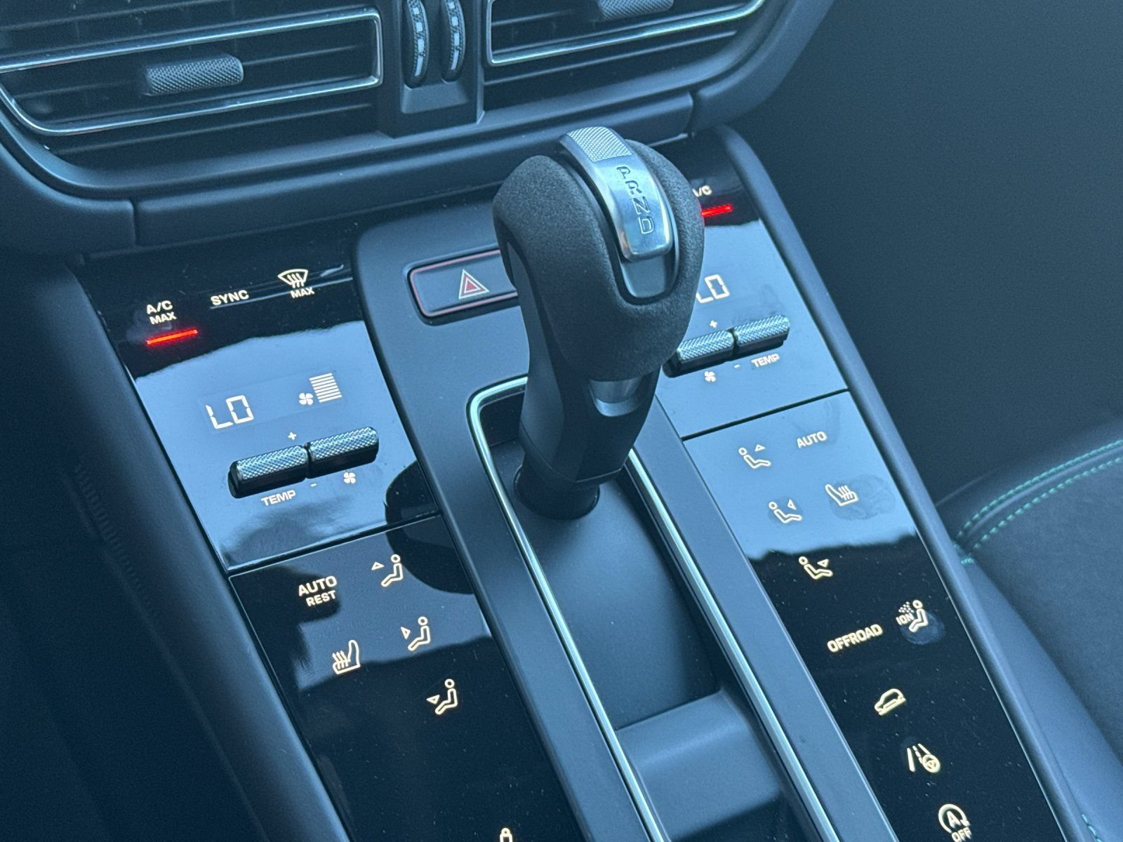 Certified 2026 Porsche Macan GTS AWD/4WD image 23