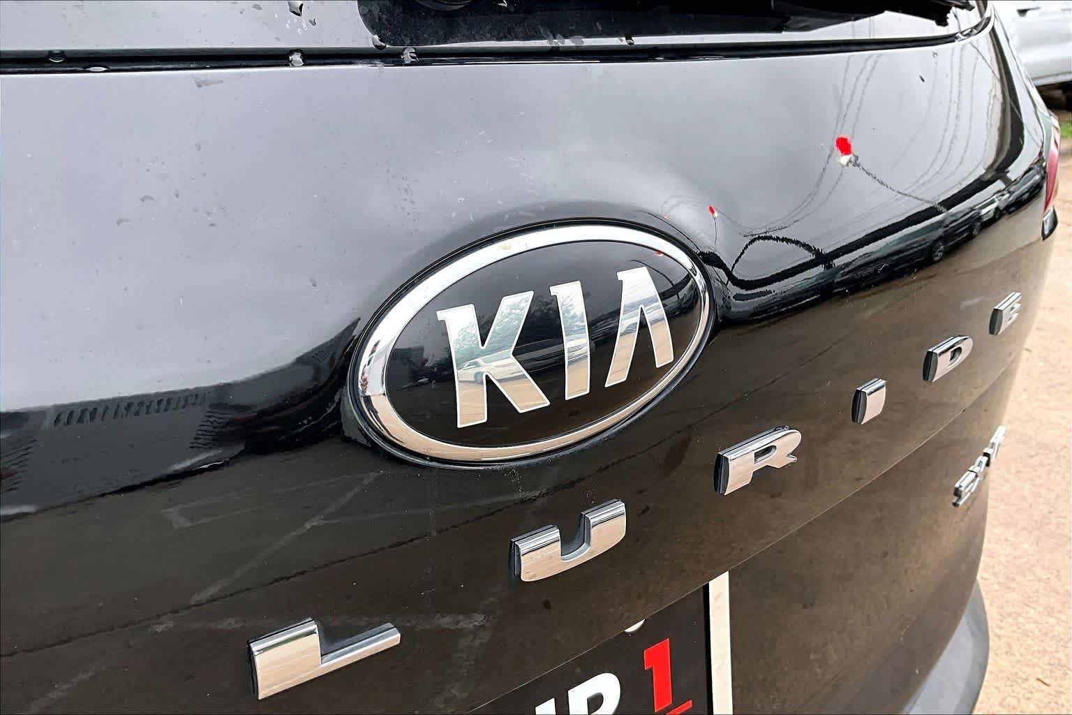 Used 2020 Kia Telluride SX w/ Towing Package FWD image 31