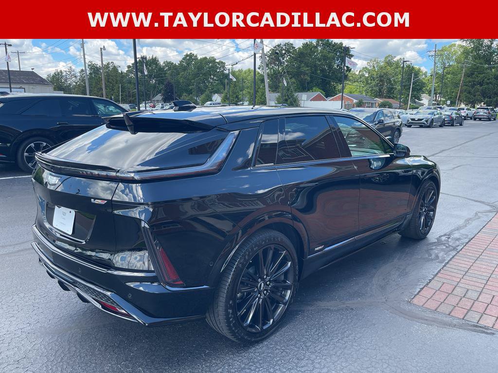 Used 2026 Cadillac Lyriq V w/ LPO, Floor Liner Package AWD/4WD image 7