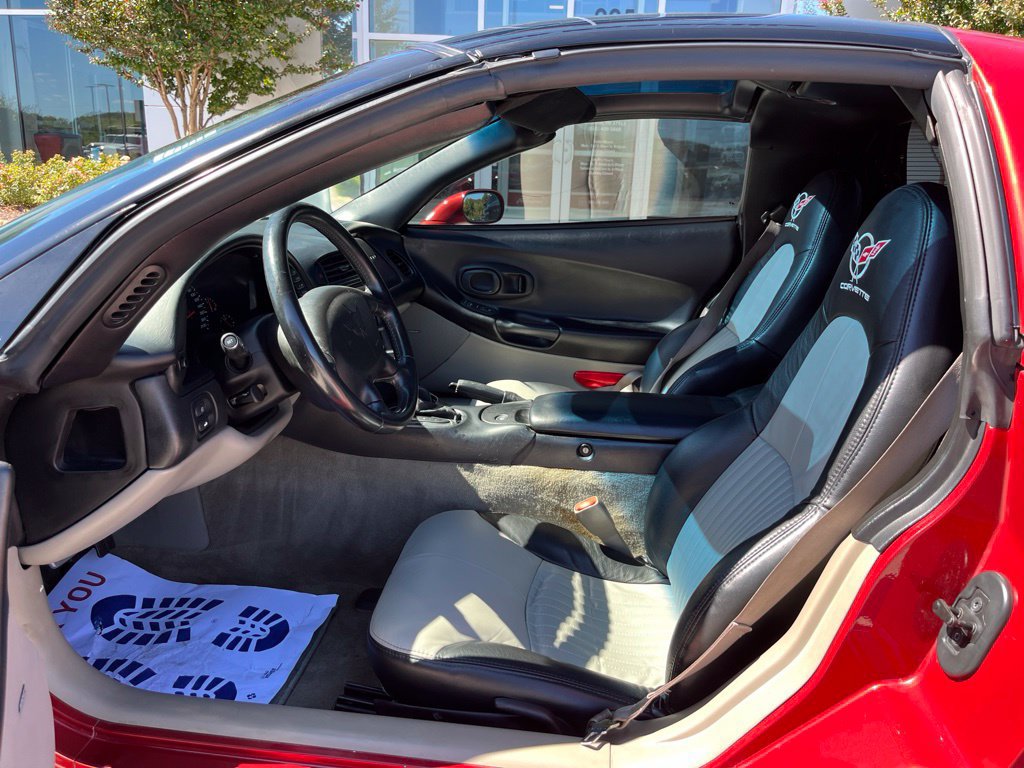Used 1997 Chevrolet Corvette Coupe RWD image 7