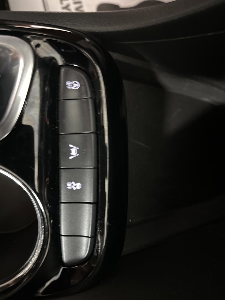 Used 2024 Buick Encore GX Sport Touring image 20