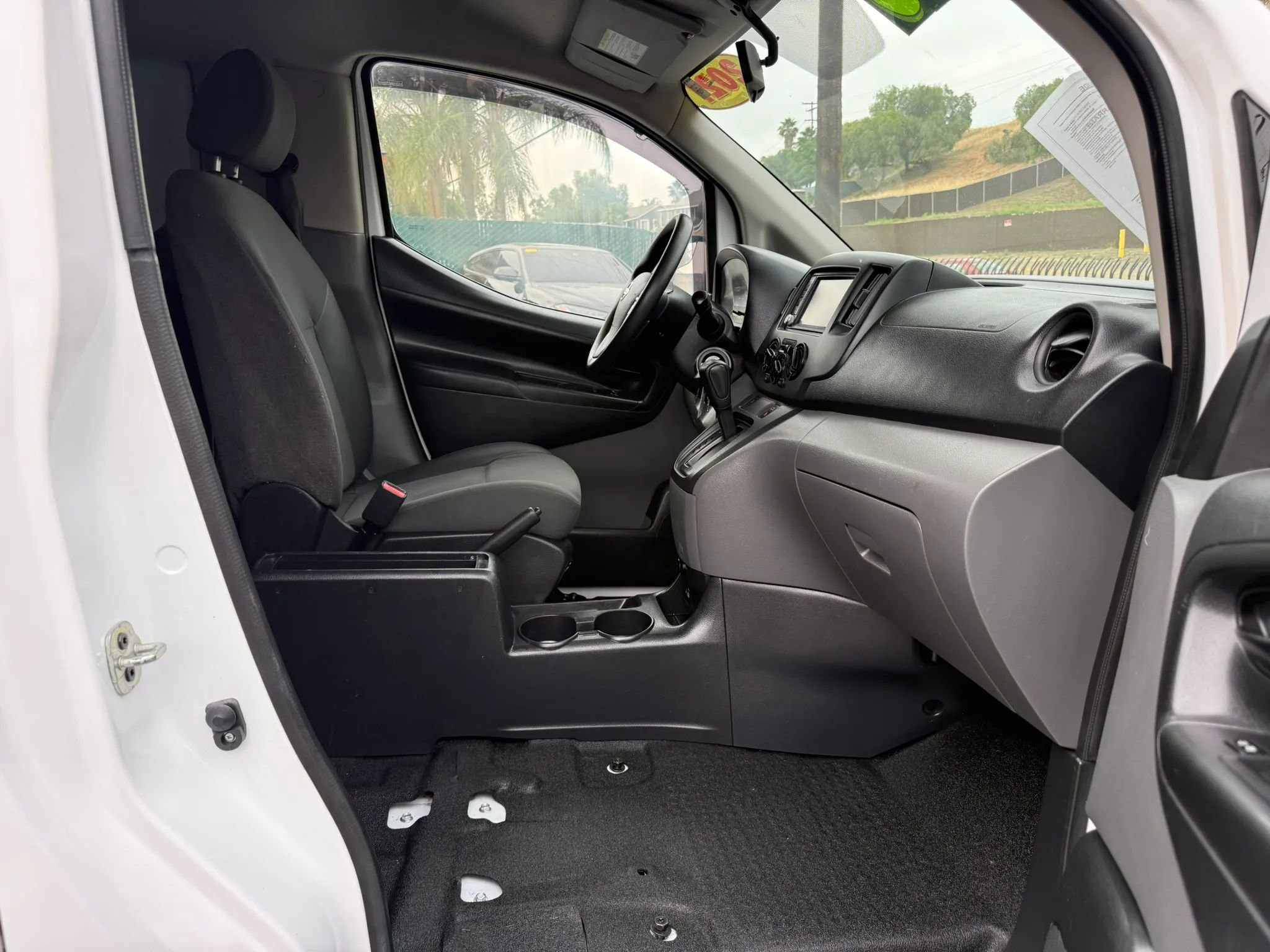 Used 2021 Nissan NV200 S w/ Back Door Glass Package image 18