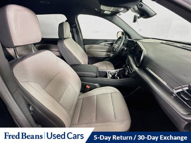 Used 2026 Chevrolet Traverse LT w/ Driver Confidence Package FWD image 35