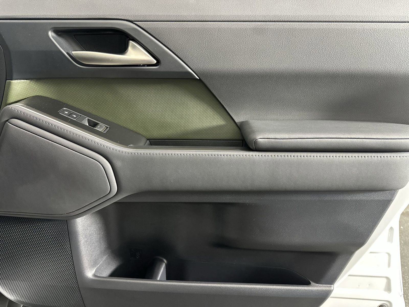 Used 2024 Lexus GX 550 image 36