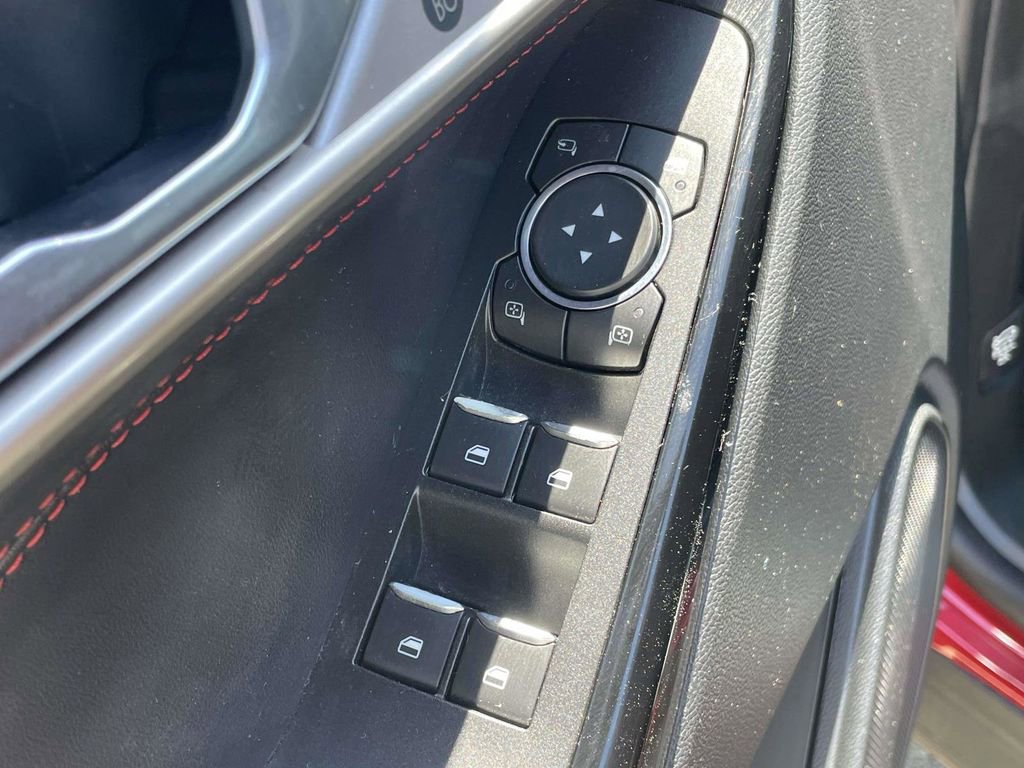 Used 2022 Ford Explorer ST-Line RWD image 16