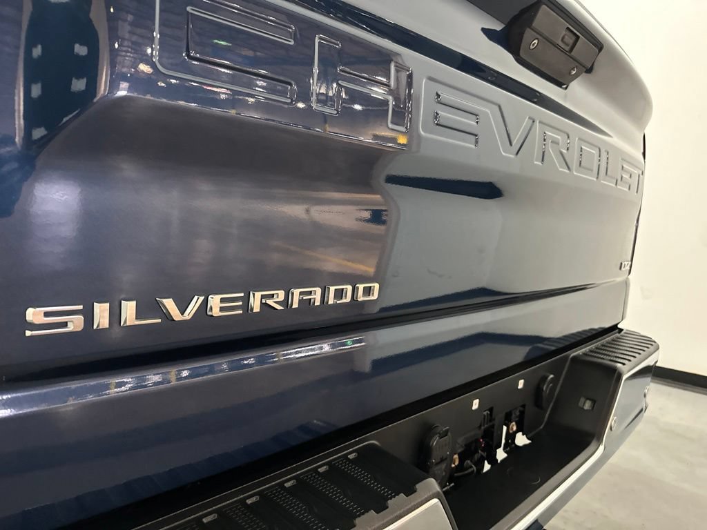 Used 2019 Chevrolet Silverado 1500 LTZ w/ LTZ Texas Edition RWD image 13