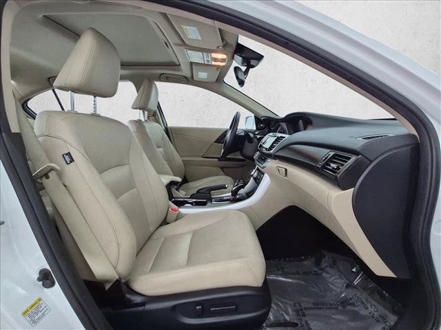 Used 2013 Honda Accord Touring image 25