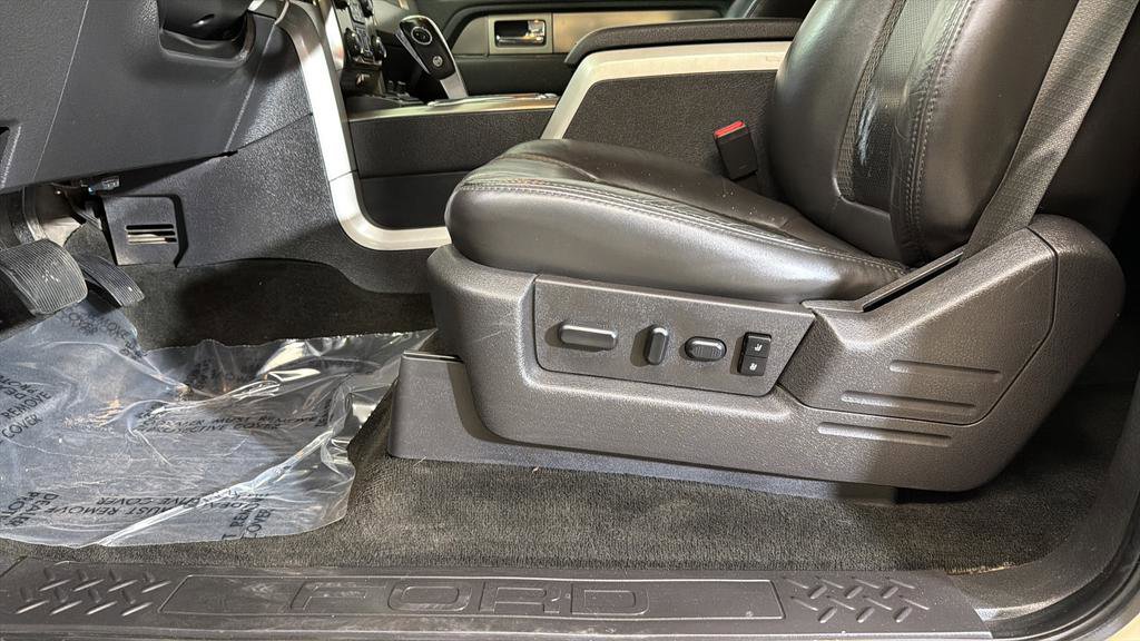Used 2013 Ford F150 Raptor w/ Luxury Equipment Group AWD/4WD image 20