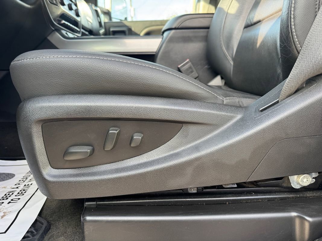 Used 2018 Chevrolet Silverado 2500 LTZ w/ Duramax Plus Package AWD/4WD image 19
