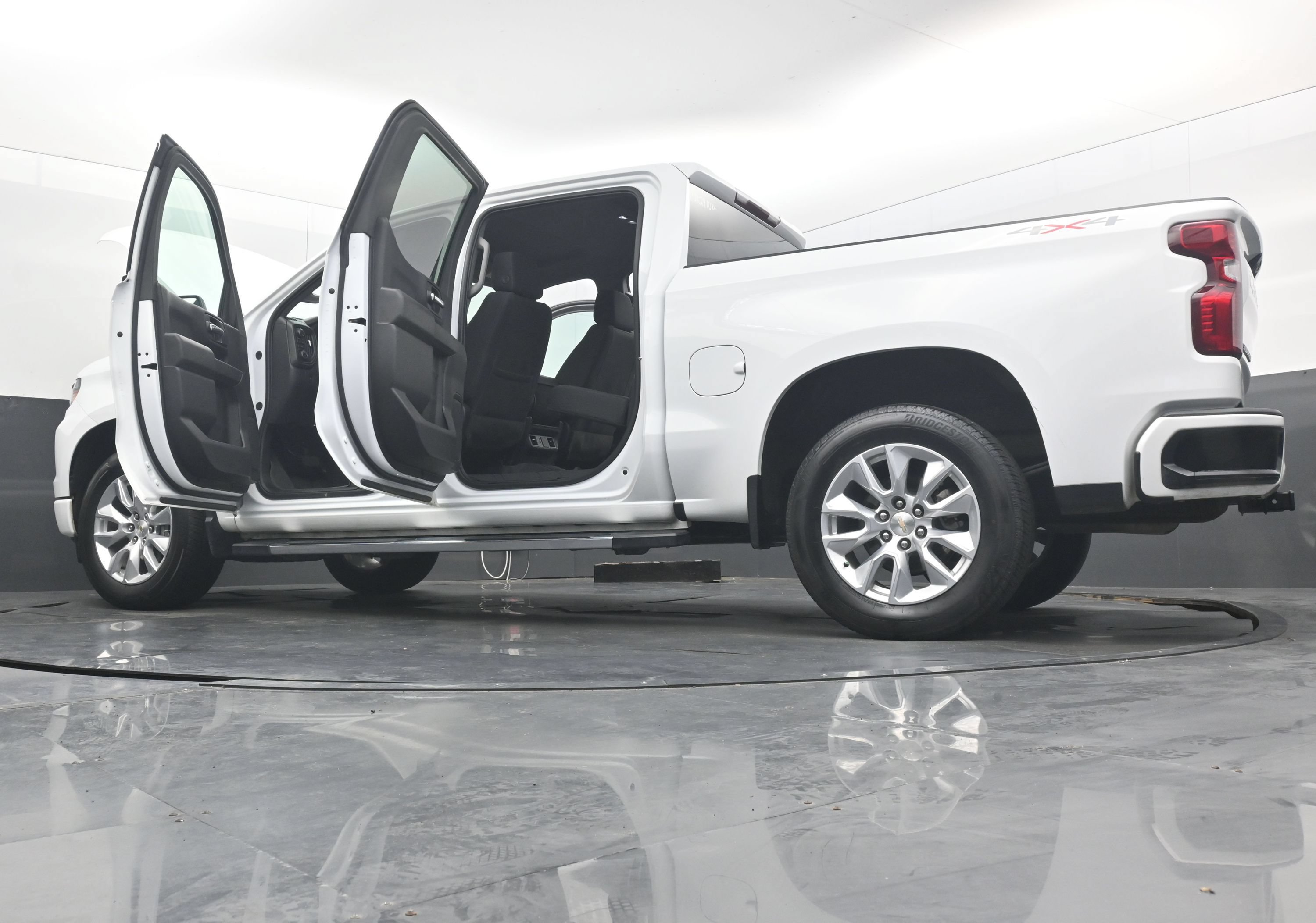 Used 2024 Chevrolet Silverado 1500 Custom AWD/4WD image 39