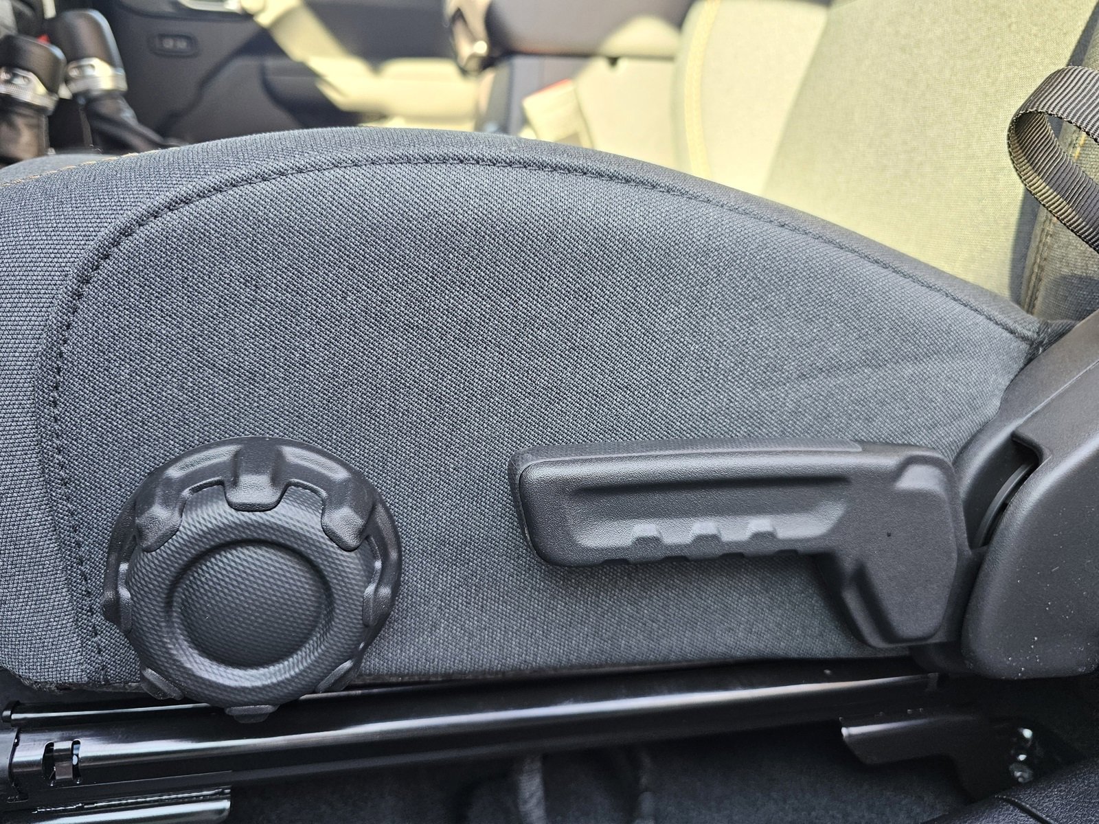 New 2026 Jeep Gladiator Sport image 23