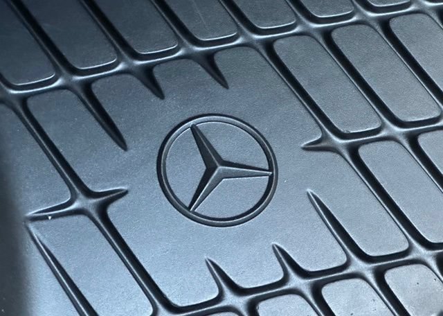 New 2026 Mercedes-Benz C 300 4MATIC Sedan image 35