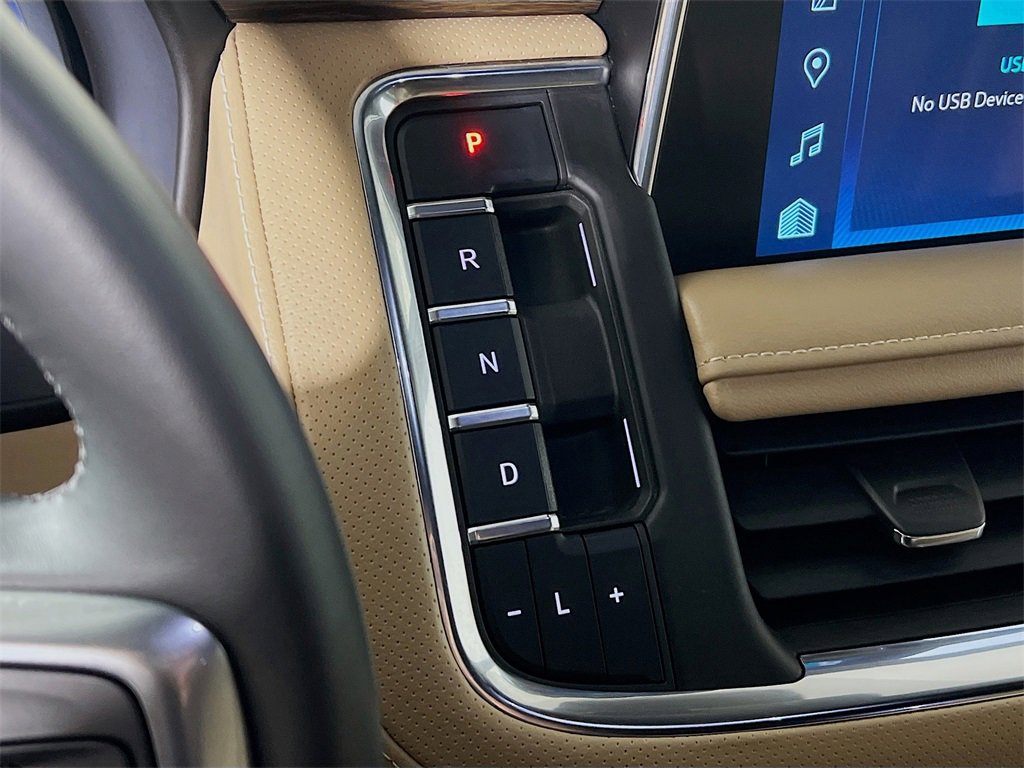 Used 2023 Chevrolet Tahoe Premier image 16