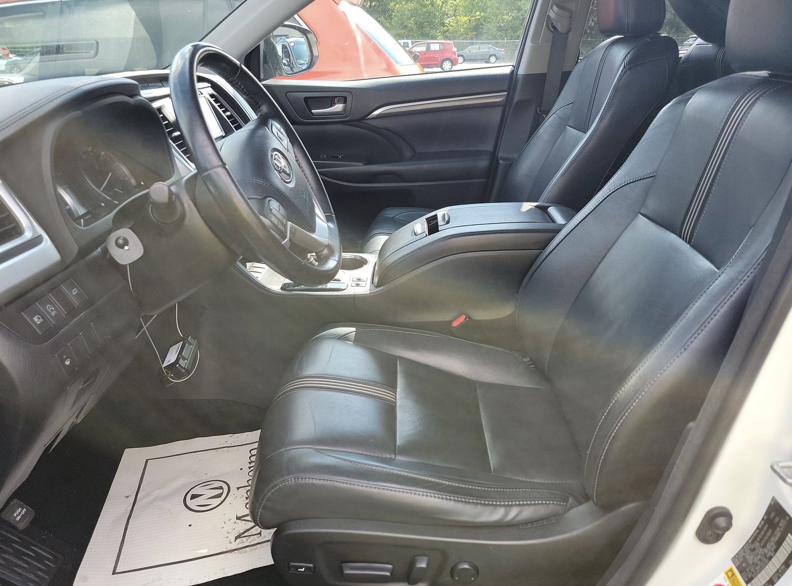 Used 2018 Toyota Highlander SE AWD/4WD image 6